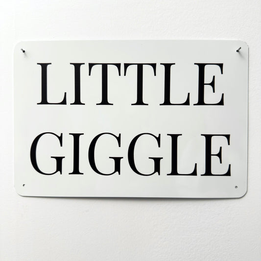 LITTLE GIGGLE